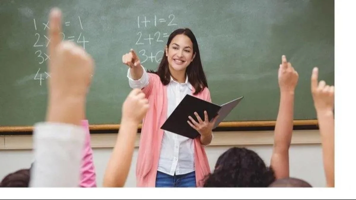 Okullar 1 Yıl Kısalıyor: Eğitim Sistemi Eskiye Mi Dönüyor? - Gündem Haberleri